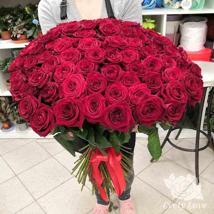 Цветы с доставкой по москве недорого 101 роза спб купить цветы в приморском районе